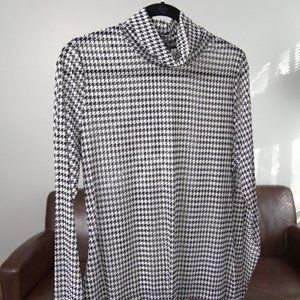 SOLD Houndstooth mesh turtleneck